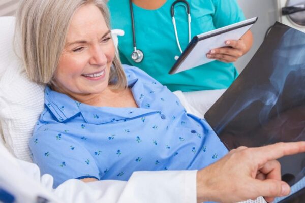 همه چیز درباره تعویض مفصل لگن